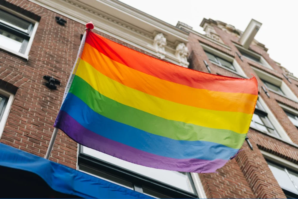 Hak savunucularından LGBTİ operasyonlarına tepki: 'İnsan haklarını savunmak suç değildir'