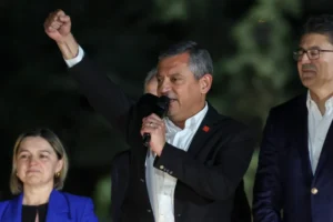 Özgür Özel, Mansur Yavaş'ın Erdoğan görüşmesini değerlendirdi