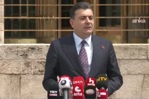 Yeni Parti'den Sayan Kaya ve eşine borsa işlemi iddiası: Toplam 1 milyar 344 milyon lira çekildi