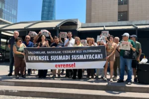 Evrensel’in İzmir bürosuna saldırı davası: Duruşma hakim yokluğu nedeniyle görülmedi