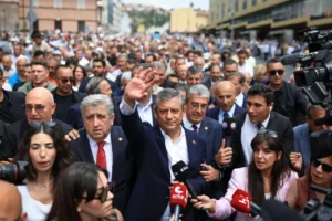 Yeni Parti'nin ittifak stratejisi belli oldu: Mahalle meclislerinden başlayan 'organik ittifak' modeli