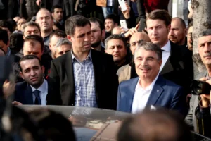 Süleymancılar soruşturması: Eski İçişleri Bakanı İdris Naim Şahin ifade vermek için adliyede