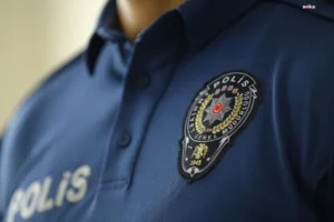 Emniyette üniforma değişikliği iddiası: Kadın polislere tünik şartı mı geliyor?
