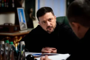 Zelenskiy: Novorossiysk'teki Rus askeri deniz üssünü vurduk