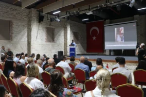 Adana’da Mikroplastik Kirliliği Forumu: “Bu kirlilik artık ölçülebilir bir gerçek”