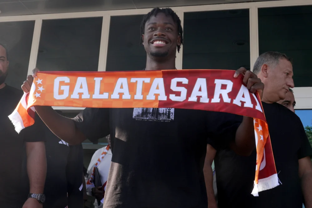Galatasaray, Bitshiabu'yu kiralık olarak kadrosuna kattı