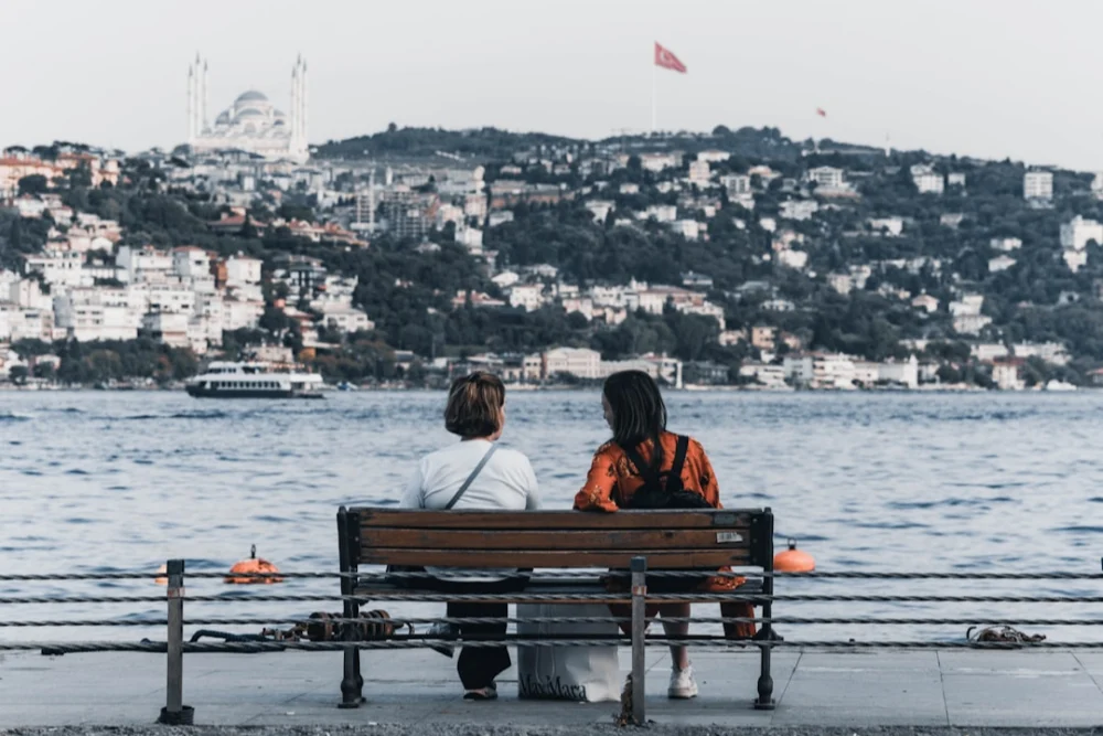 Sıcaklık yüksek, rüzgar sert: Meteoroloji'den Marmara ve Ege'ye fırtına, Karadeniz'e sağanak yağış uyarısı