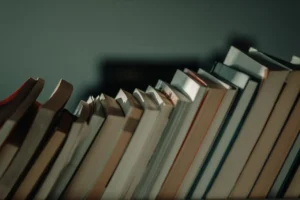 Thomas Bernhard’ın üç oyunu ve “Aile Kurumu” dosyası raflarda