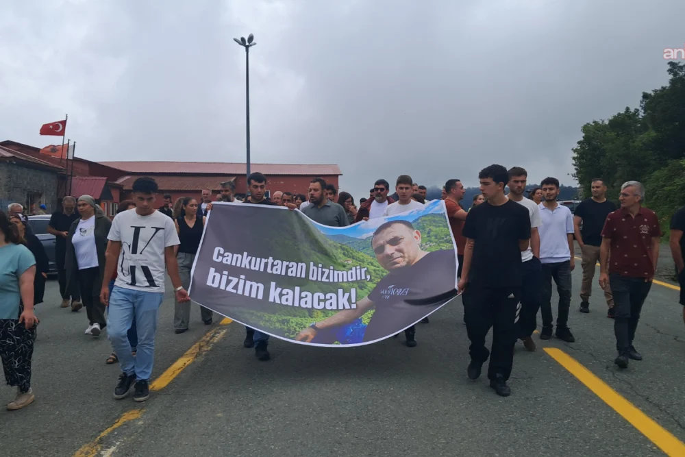 Reşit Kibar ölümünün 2’nci yılında Cankurtaran’da anıldı: “Acımız da öfkemiz de büyük”