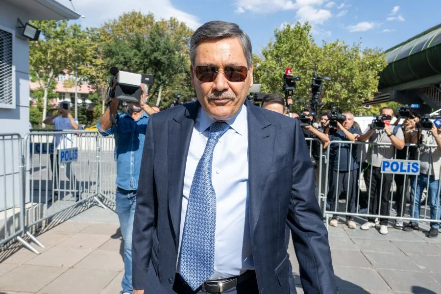 Melih Gökçek’in oğlu ve gelini de şüpheli sıfatıyla ifadeye çağrıldı