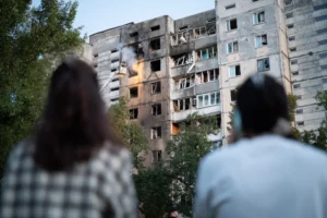 Ukrayna Güvenlik Servisi'nin Kiev'deki karargahı vuruldu