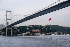 Yol sattı, köprü sattı: Kamunun yıllık 675 milyon dolarlık geliri satılacak