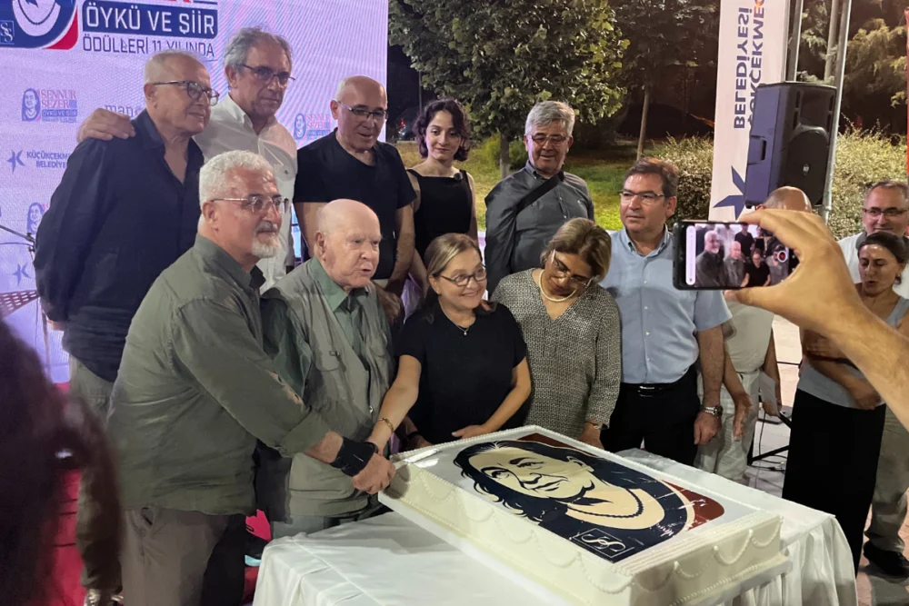 11. Sennur Sezer Ödülleri sahiplerini buldu: “Şiir hayatın tam kalbinde atan bir damardır”