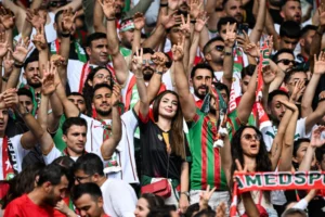 DEM Partili Eren, Amedspor’a yönelik saldırıları Meclis gündemine taşıdı: “Nefret suçu kapsamındaki bu saldırıların önlenmesi elzemdir”