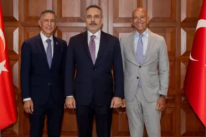 Bakan Fidan, ABD'nin Ankara Büyükelçisi Barrack ile görüştü