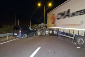 Bursa'da Orhangazi Tüneli çıkışında zincirleme kaza: 1 ölü, 7 yaralı