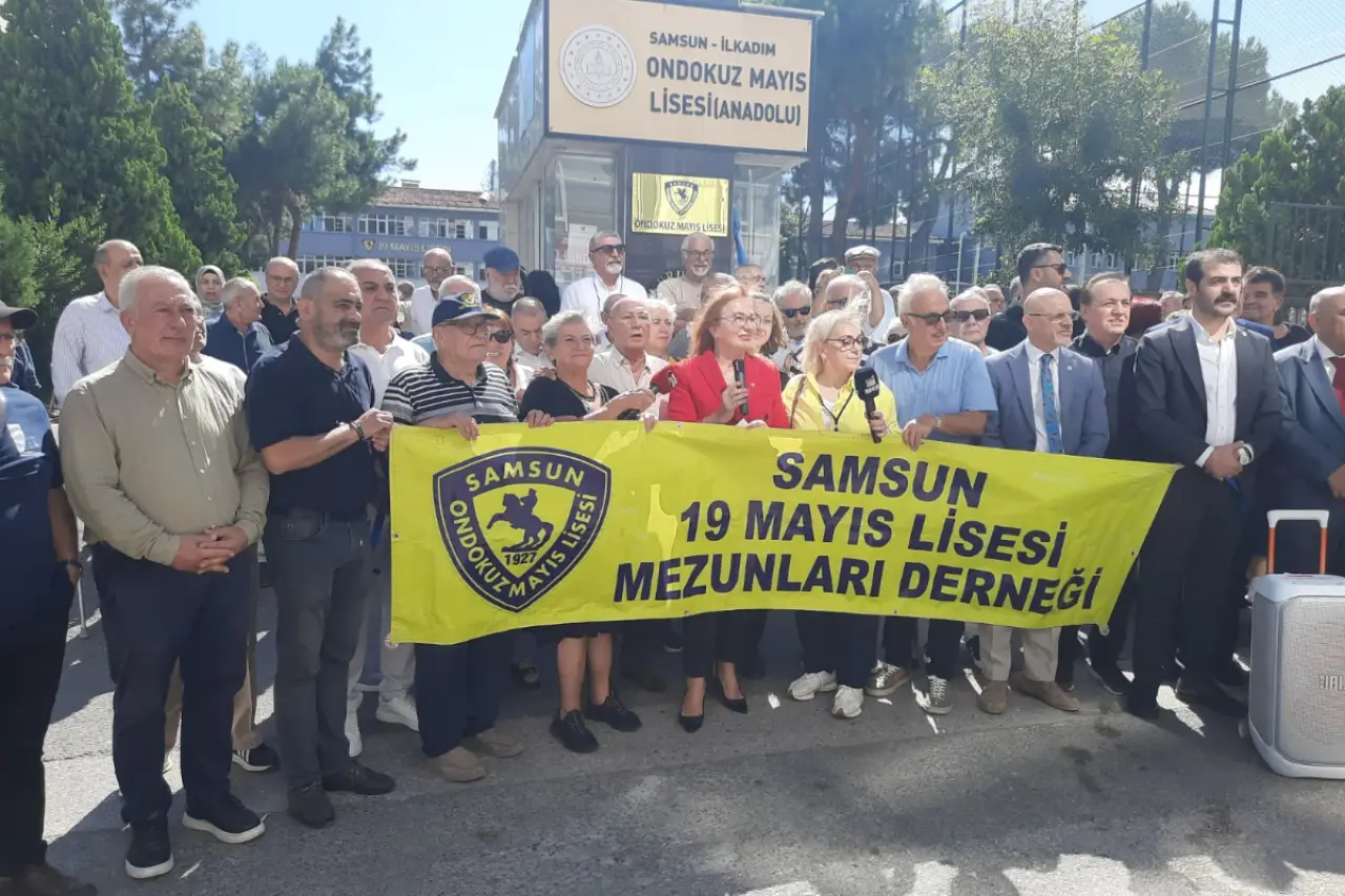 19 Mayıs Lisesinin yıkım kararı protesto edildi