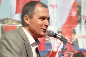 AKP'ye geçen Foça Belediye Başkanı'na ağabeyinden tepki: Dönen dönsün ben dönmem yolumdan