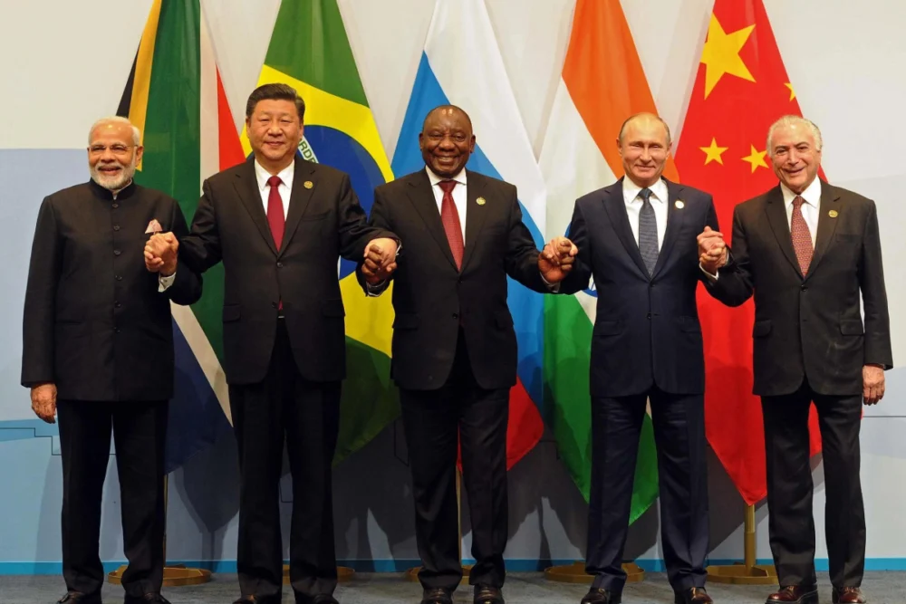 BRICS zirvesi Yeni Delhi'de başladı: Gündem savaşlar, ticaret ve dolar bağımlılığı