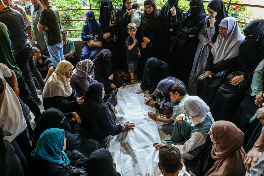 İsrail'in Gazze Şeridi'ne saldırılarında can kaybı 73 bin 783'e yükseldi
