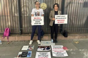 Ezgi Apartmanı kararına Adalet Bakanlığı önünde tepki eylemi sürüyor: Bu kararın gerekçesi topluma açıklanmak zorunda