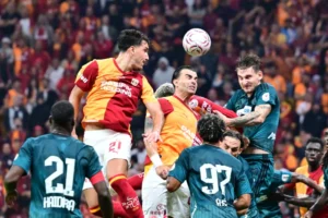 Galatasaray-Kocaelispor maçında direk ve VAR engeli: İlk yarı 0-0