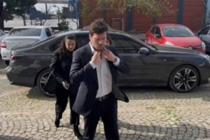 Kıvanç Tatlıtuğ'un villasındaki iş kazasında karşılıklı suçlamalar: Avukatından "Bilgimiz dışında getirildi" açıklaması
