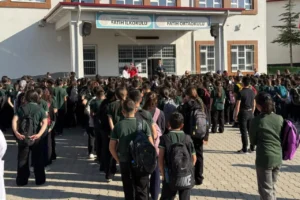 İstanbul Tabip Odası’nda eğitim yılı açıklaması: Ekonomik kriz ve sosyal eşitsizlikler çocukların beden ve ruh sağlığını etkiliyor