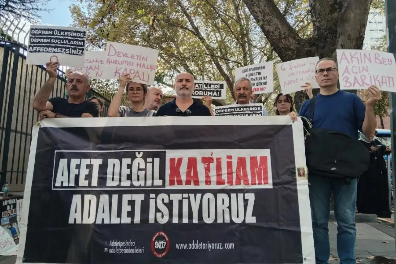 Adalet Peşinde Aileleri Platformu, Adalet Bakanlığı önünde nöbette: "Sermayeleri mi, siyasi rantı mı koruyorsun?