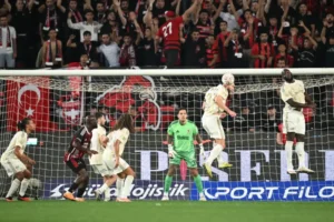 Süper Lig'de 5. haftanın son maçı: Gaziantep FK-Fenerbahçe 0-0