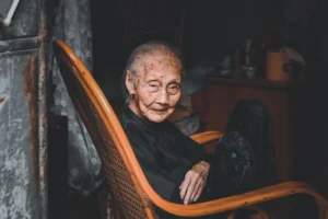 Japonya'da 100 yaşını aşanların sayısı 100 bini geçti: En yaşlı kadın 114, en yaşlı erkek 112 yaşında