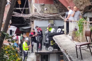 Fatih’te döviz bürosunda silahlı kavga: 3 kişi yaşamını yitirdi