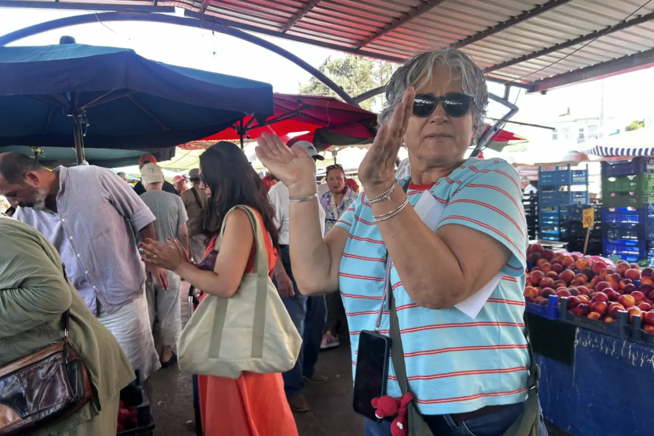 Belediye Başkanı AKP'ye geçmişti: Foça'da "Foça iradesine sahip çıkıyor" kampanyası başlatıldı