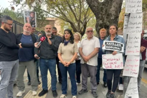 6 Şubat’ta yakınlarını kaybeden ailelerin nöbeti sürüyor: “Faillerin kollandığını görüyoruz”