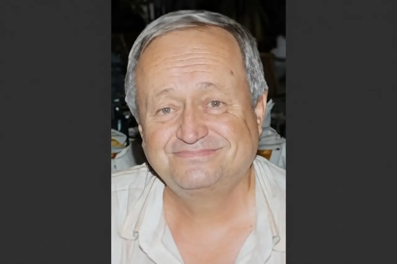 Usta oyuncu Münir Canar, 81 yaşında hayatını kaybetti