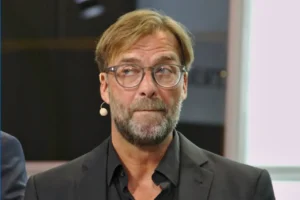 Klopp'tan AfD göndermesi: Millî takım ulusal gururu "yanlış kişiler"den kurtarabilir