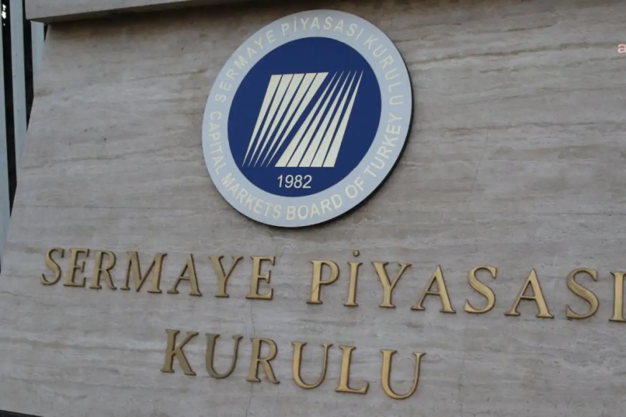 Fon krizinin gölgesinde AKP'den SPK açıklaması: Görev ve yetkileri hatırlatıldı, sorumluluk Kurula havale edildi
