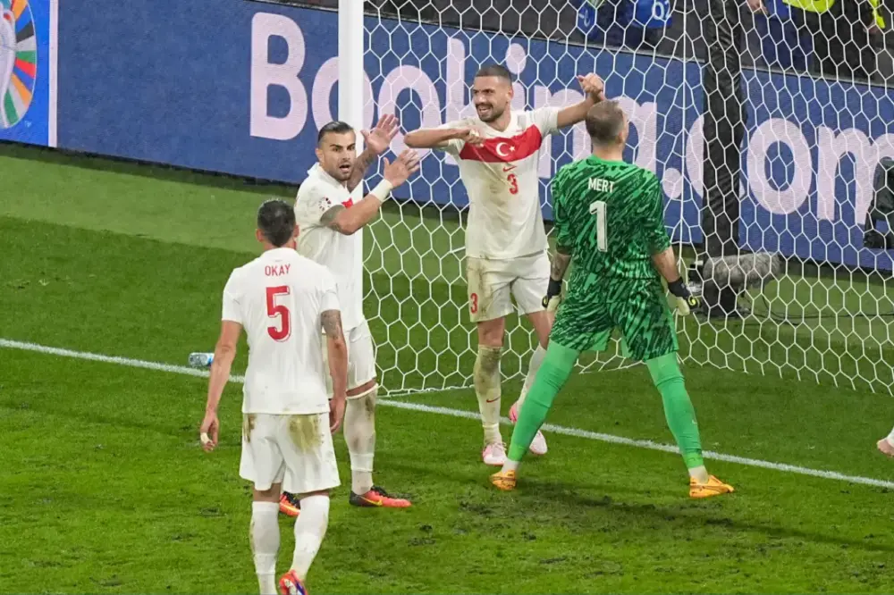 Mert Günok, milli takım kariyerini noktaladı