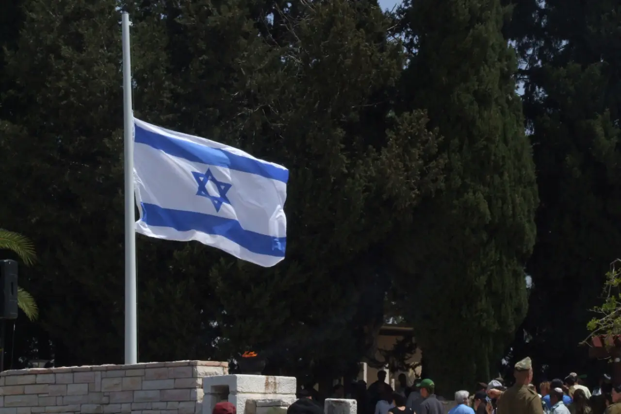 İsrail'de anket: Netanyahu bloku 50, muhalefet 54 sandalye