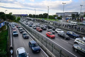 İstanbul'da 2 ilçede yarın bazı yollar trafiğe kapatılacak