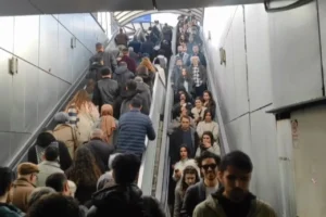 Fahiş kiralar emekçileri sürgün ediyor: ‘Ancak kiraya ve faturalara çalışıyoruz’