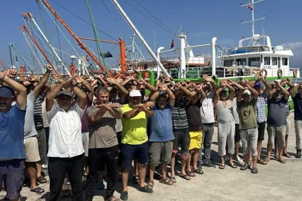 Hataylı balıkçılar 5 gün dayanabildi: 'Bu maliyetlerle denize çıkmak batışı hızlandırıyor'