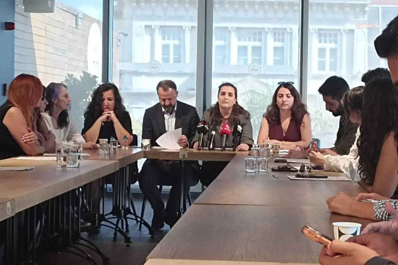 İstanbul Barosu'ndan "Ailem Güvende" operasyonları raporu: Soyut ve belirsiz gerekçelerle dernekler ve hak savunucuları kriminalize edilmeye çalışıldı