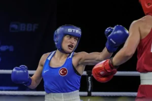 Avrupa Boks Şampiyonası: Kadınlarda Gizem Özer ve Esra Yıldız Kahraman, çeyrek finale yükseldi