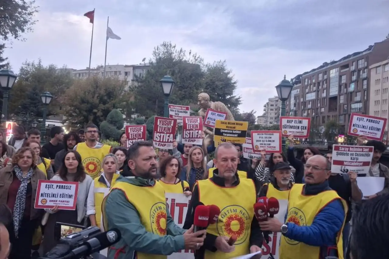 Eskişehir’de Eğitim Sen’den okul saldırısı tepkisi: Okullarda şiddeti sona erdirecek somut adımlar acilen atılmalıdır