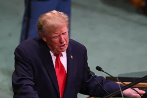 Trump, ABD'li yetkililerin İran heyetiyle görüştüğünü açıkladı