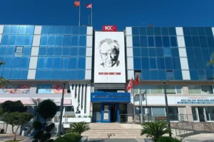 Menderes Belediyesine 2’nci dalga operasyon: Eski başkan vekili Özkan dahil 9 kişi gözaltında
