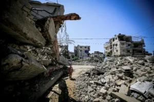 Gazze'de bir mahalledeki enkazdan 101 naaş çıkarıldı