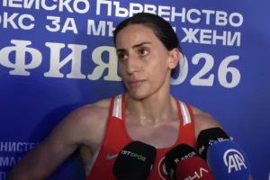 Boksör Gizem Özer, Sofya'da düzenlenen şampiyonada bronz madalya kazandı