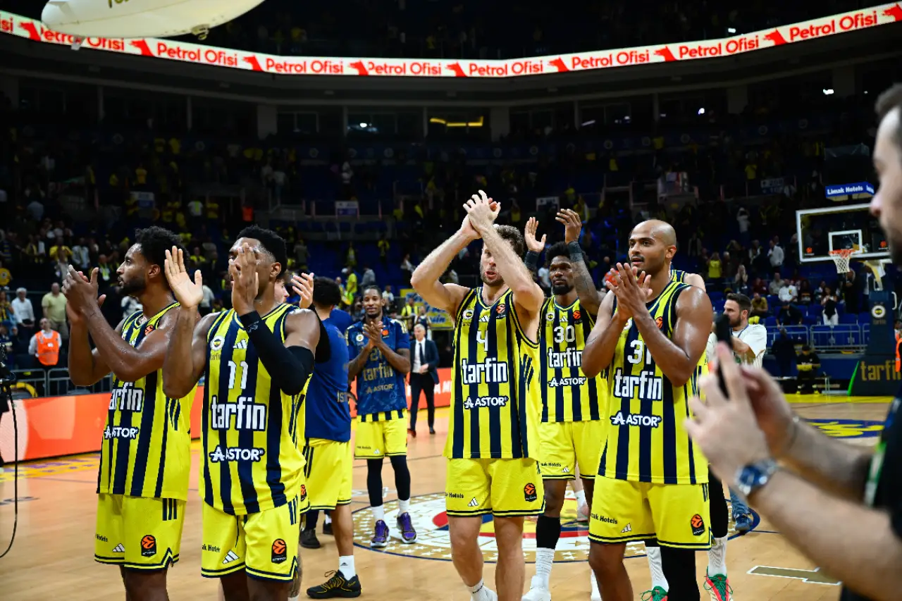 Fenerbahçe, Virtus Bologna'yı yenerek EuroLeague'e galibiyetle başladı